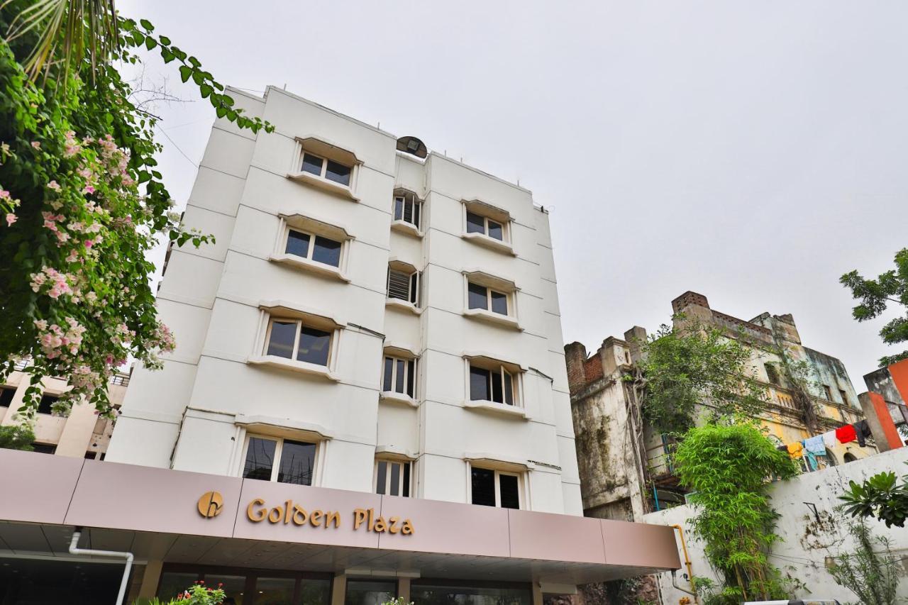 Oyo 2351 Hotel Golden Plaza Ahmadabad Zewnętrze zdjęcie